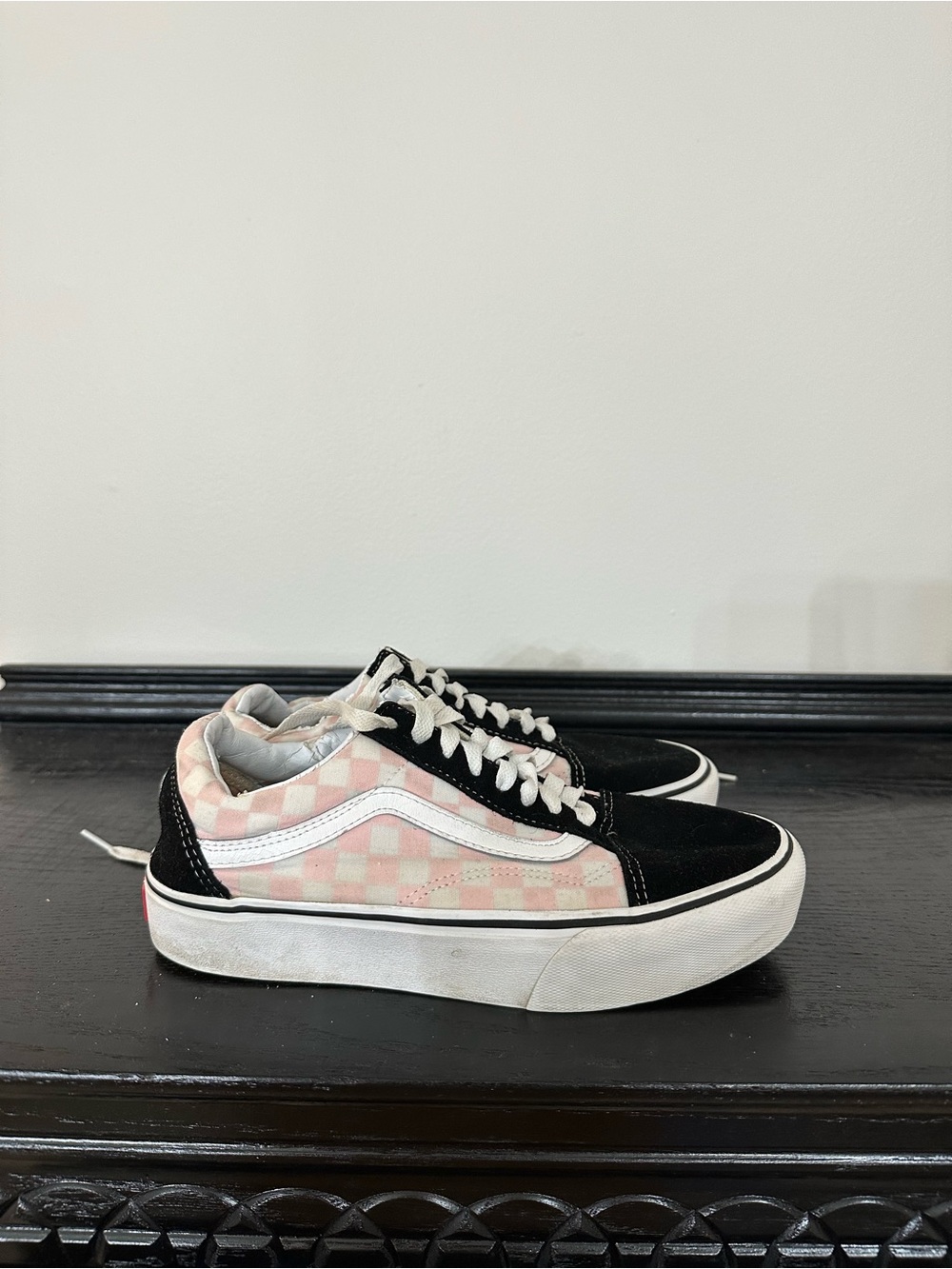 Vans Pink Checkered & Black Old Skool Low-Top Sneakers